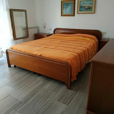 Apt Golfo Dei Poeti E 5 Terre Apartment